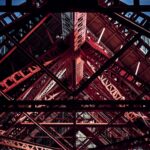 Montajul structurilor metalice în spații restrânse: provocări și soluții