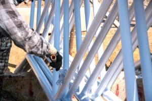 Importanța expertizelor tehnice în reabilitarea structurilor metalice