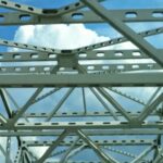 Diferențele dintre montajul structurilor metalice prefabricate și al celor sudate