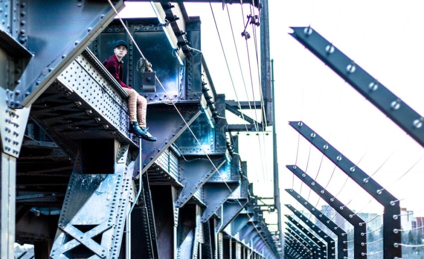 Etapele montajului unei structuri metalice: de la livrare la finalizare
