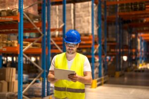 De ce este importantă logistica în construcțiile industriale?