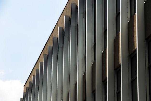 Compararea diferitelor tipuri de închideri laterale pentru structurile metalice