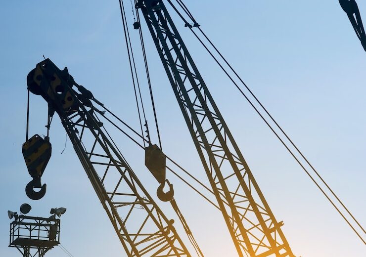 Utilizarea macaralelor și nacelelor în montajul structurilor metalice