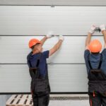 Cum se montează acoperișurile din panouri sandwich pe structuri metalice